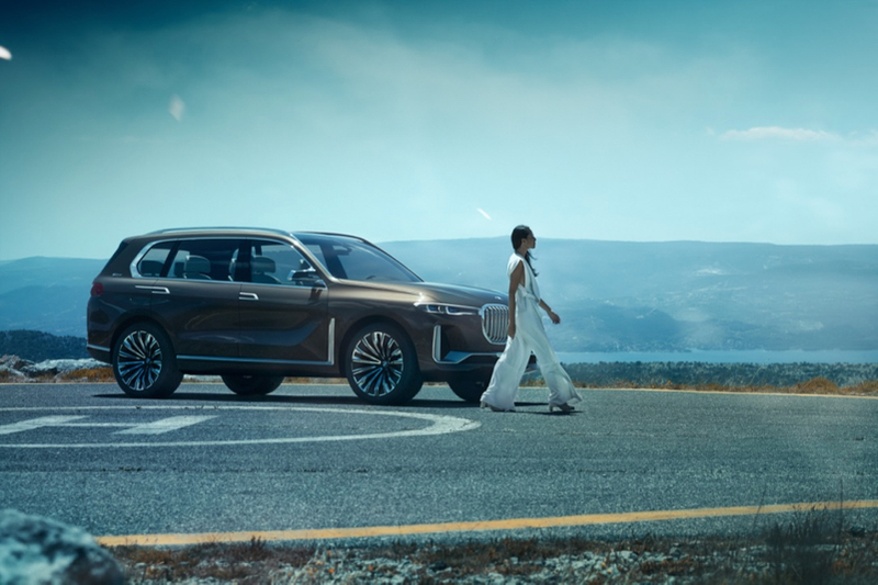 Illustration for article titled I Dare You To Look At More Pictures Of The Unsettling BMW X7
